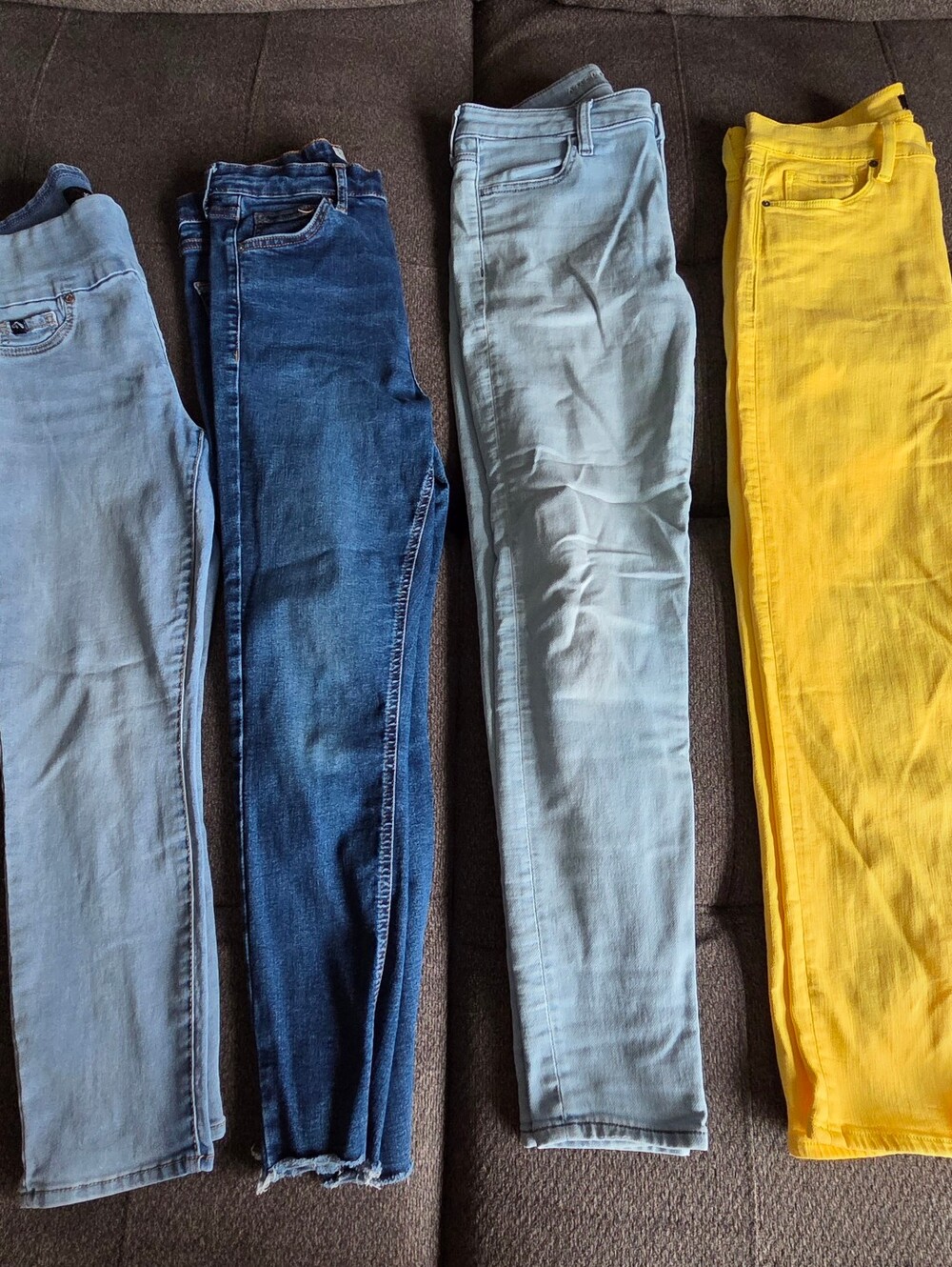 Various Jeans In Size 26/small. - Picture 2 of 7